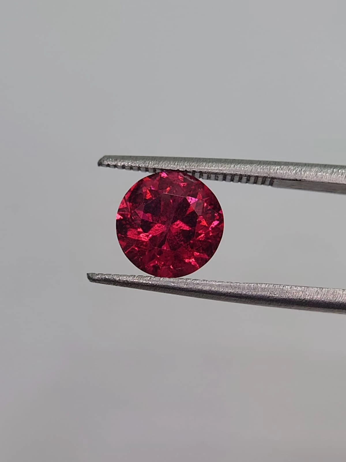 2.73ct Natural Malaya Garnet Round Cut From Tanzania — view 3